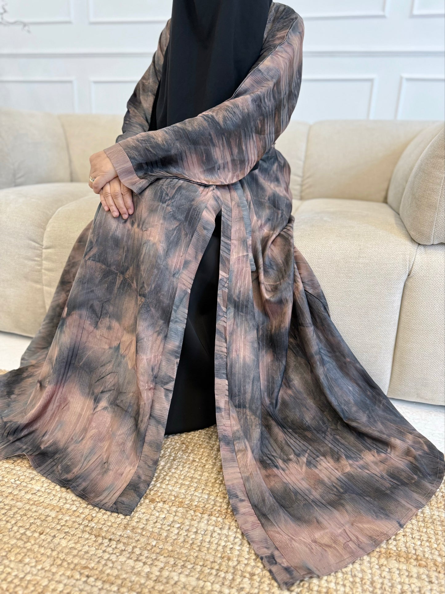 Oud Open Abaya