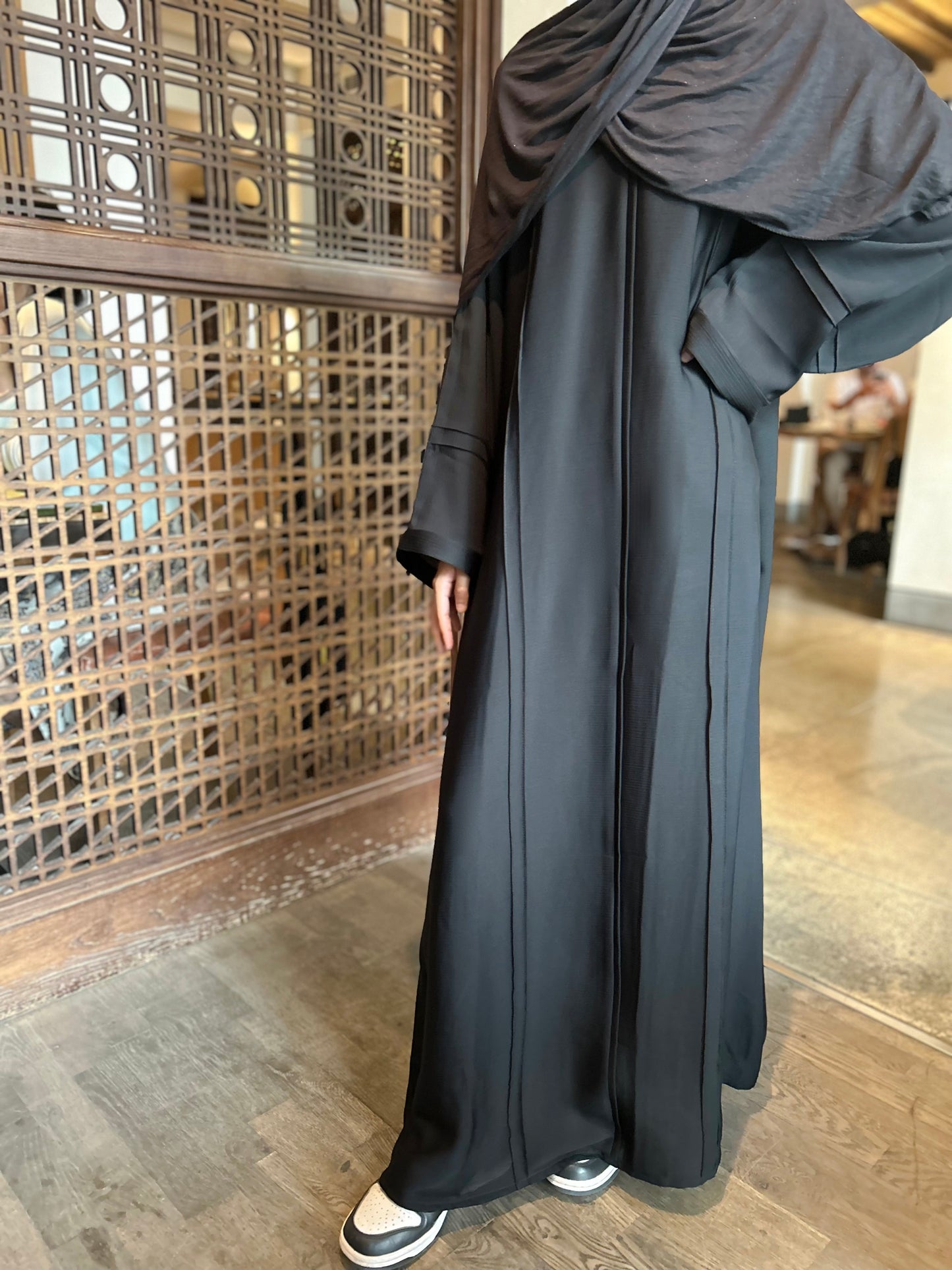 Shita شتاء Black