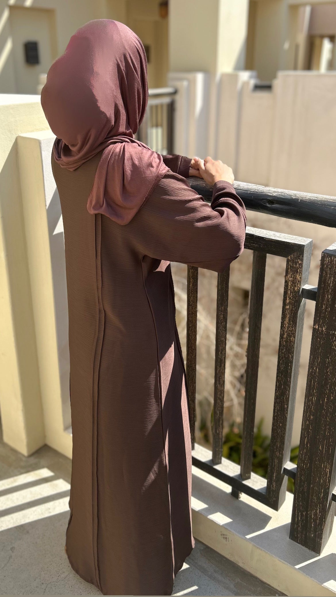 Shita شتاء Brown