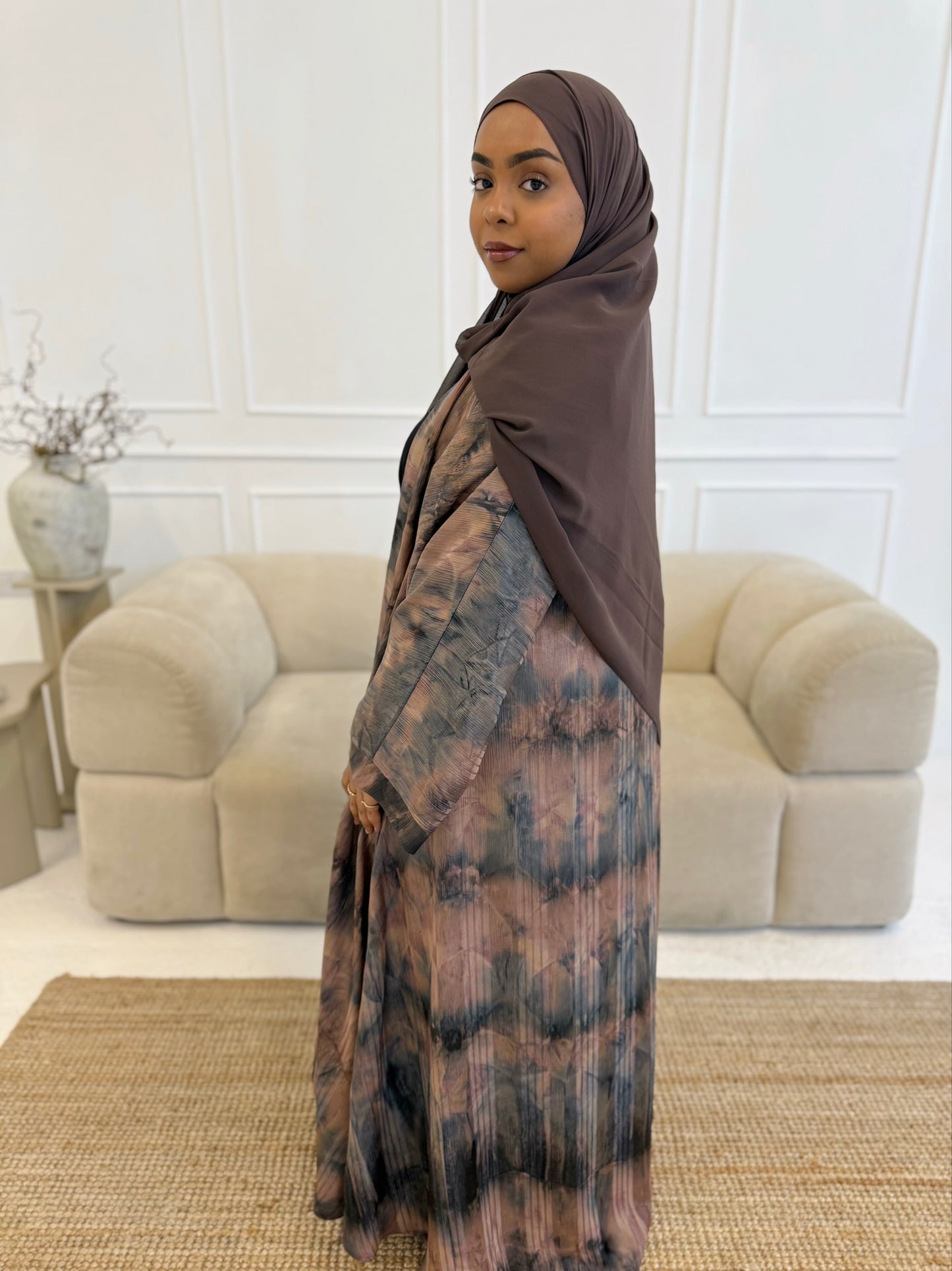 Oud Open Abaya
