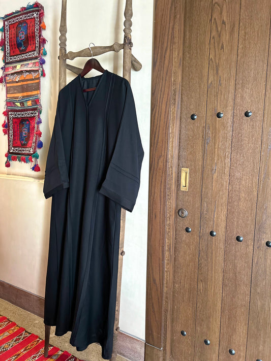 Shita شتاء Black