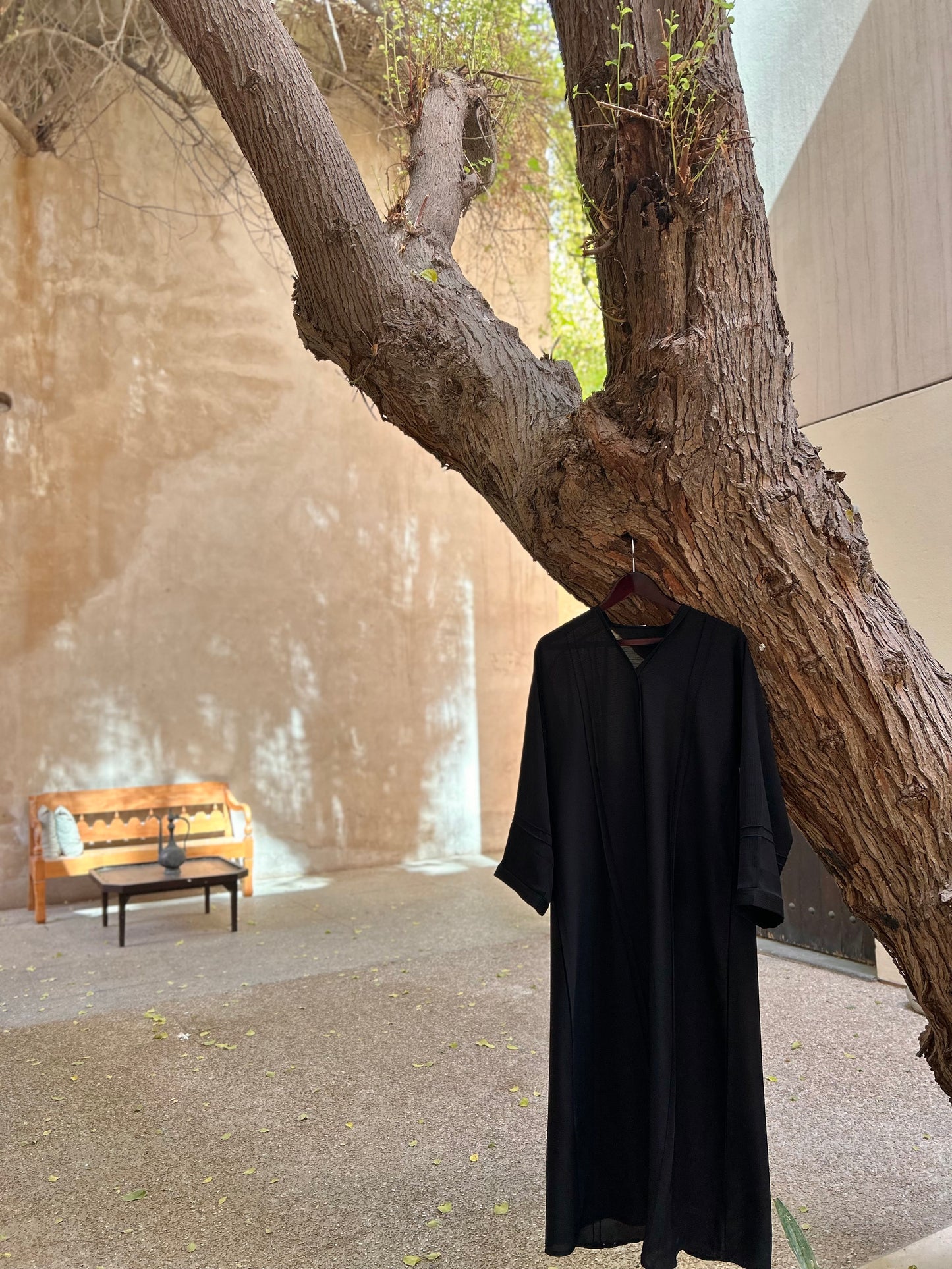 Shita شتاء Black